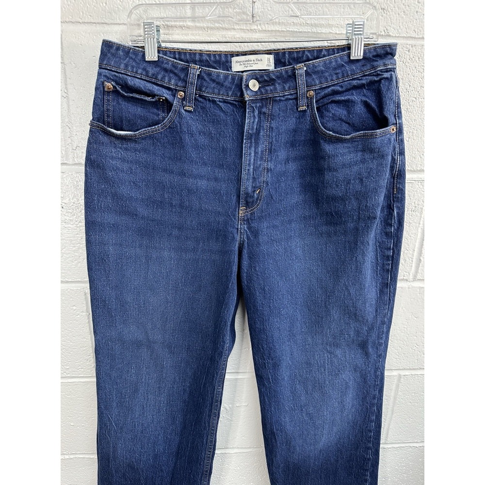 Abercrombie & Fitch 90s Relaxed Fit High Rise‎ Dark Wash Jeans With Cuff / Sz 31 - Picture 3 of 6